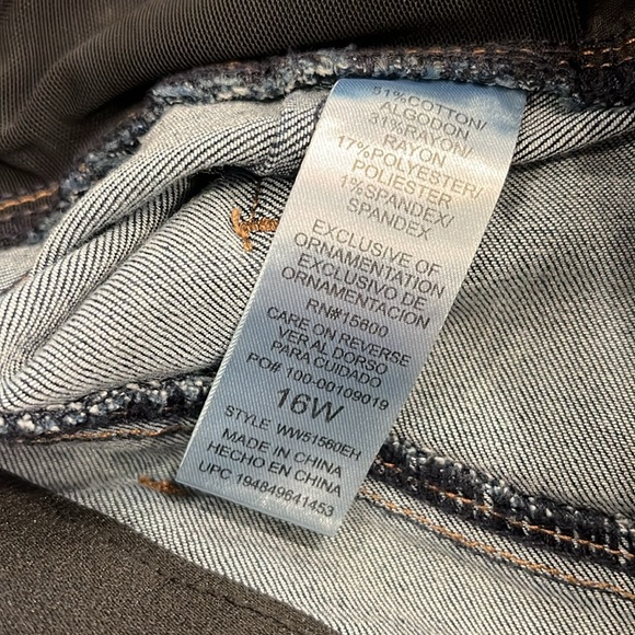 Democracy Ab Solution Straight Leg Jeans – Size 16W | Dark Wash - Picture 9 of 16